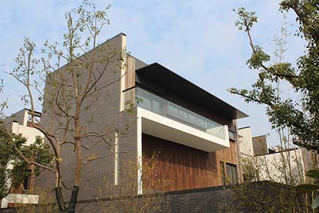 dassoXTR fused bamboo siding used on the villa exterior