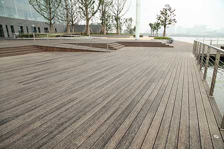 Exterior walkway made of dassoXTR fused bamboo decking