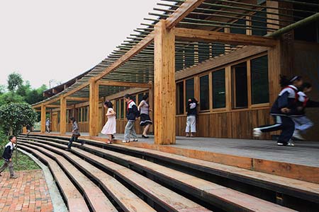 Steps outside of Chengdu Ankang Park